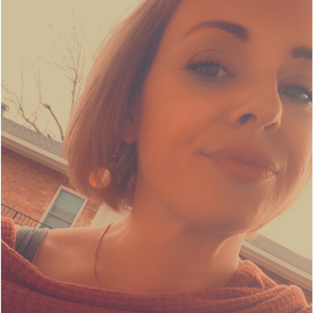 Meet your Posher, Amanda